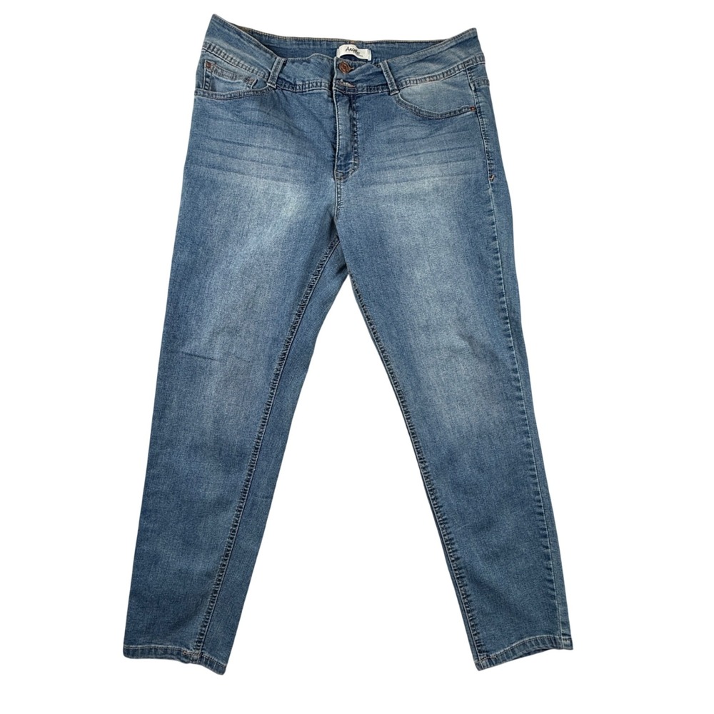 Angels Forever Young Medium Wash Straight Leg Jeans Womens Blue Size 12 34x26.5